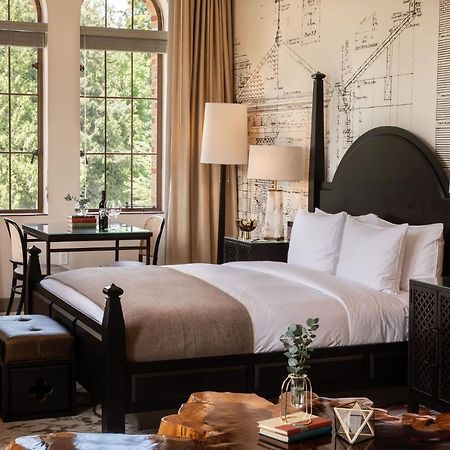 The Lodge At St Edward Park Kenmore Bagian luar foto