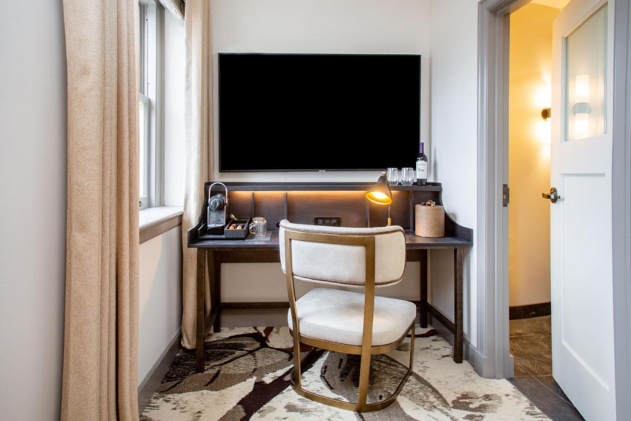 The Lodge At St Edward Park Kenmore Bagian luar foto