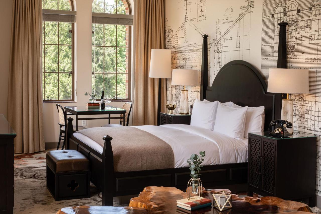 The Lodge At St Edward Park Kenmore Bagian luar foto
