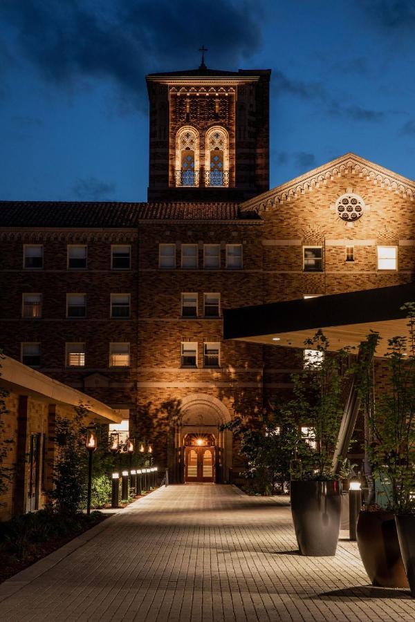 The Lodge At St Edward Park Kenmore Bagian luar foto