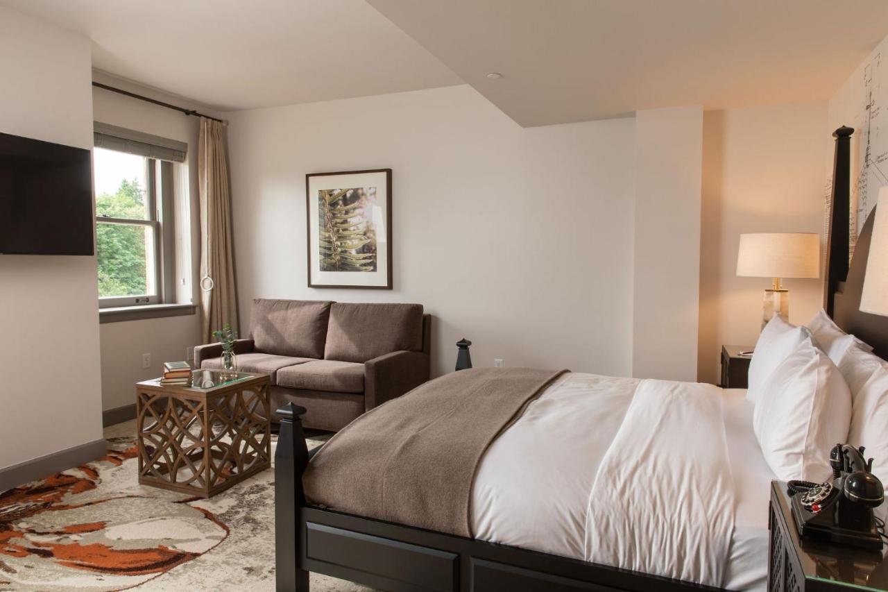 The Lodge At St Edward Park Kenmore Bagian luar foto